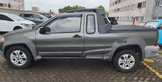 FIAT STRADA 1.8 MPI ADVENTURE CE 16V FLEX 2P MANUAL
